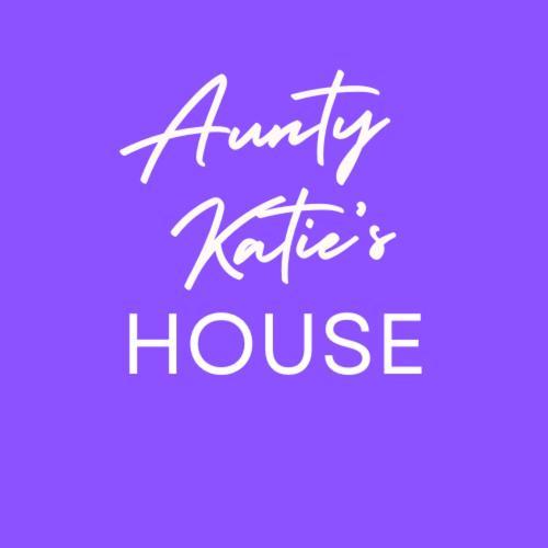 Aunty Katie'S House, Ni Tourist Board Certified & Located On The Main Oldpark Road To Belfast, With Free Continental Breakfast & Free Ultra Fast Sky Internet, Free Sky Sports & Free Sky Cinema, Self-Check In After 10Pm Gmt Vandrarhem Exteriör bild