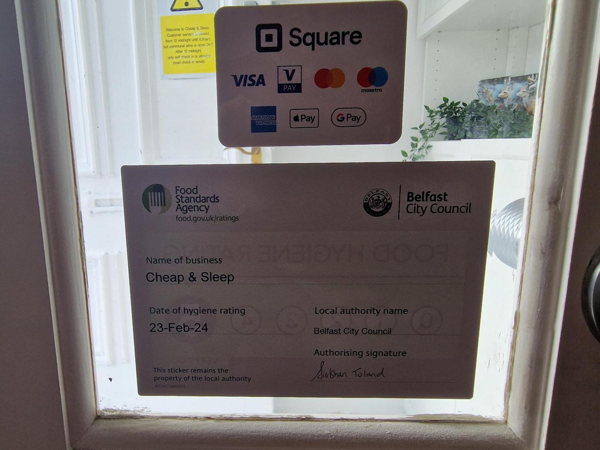 Aunty Katie'S House, Ni Tourist Board Certified & Located On The Main Oldpark Road To Belfast, With Free Continental Breakfast & Free Ultra Fast Sky Internet, Free Sky Sports & Free Sky Cinema, Self-Check In After 10Pm Gmt Vandrarhem Exteriör bild