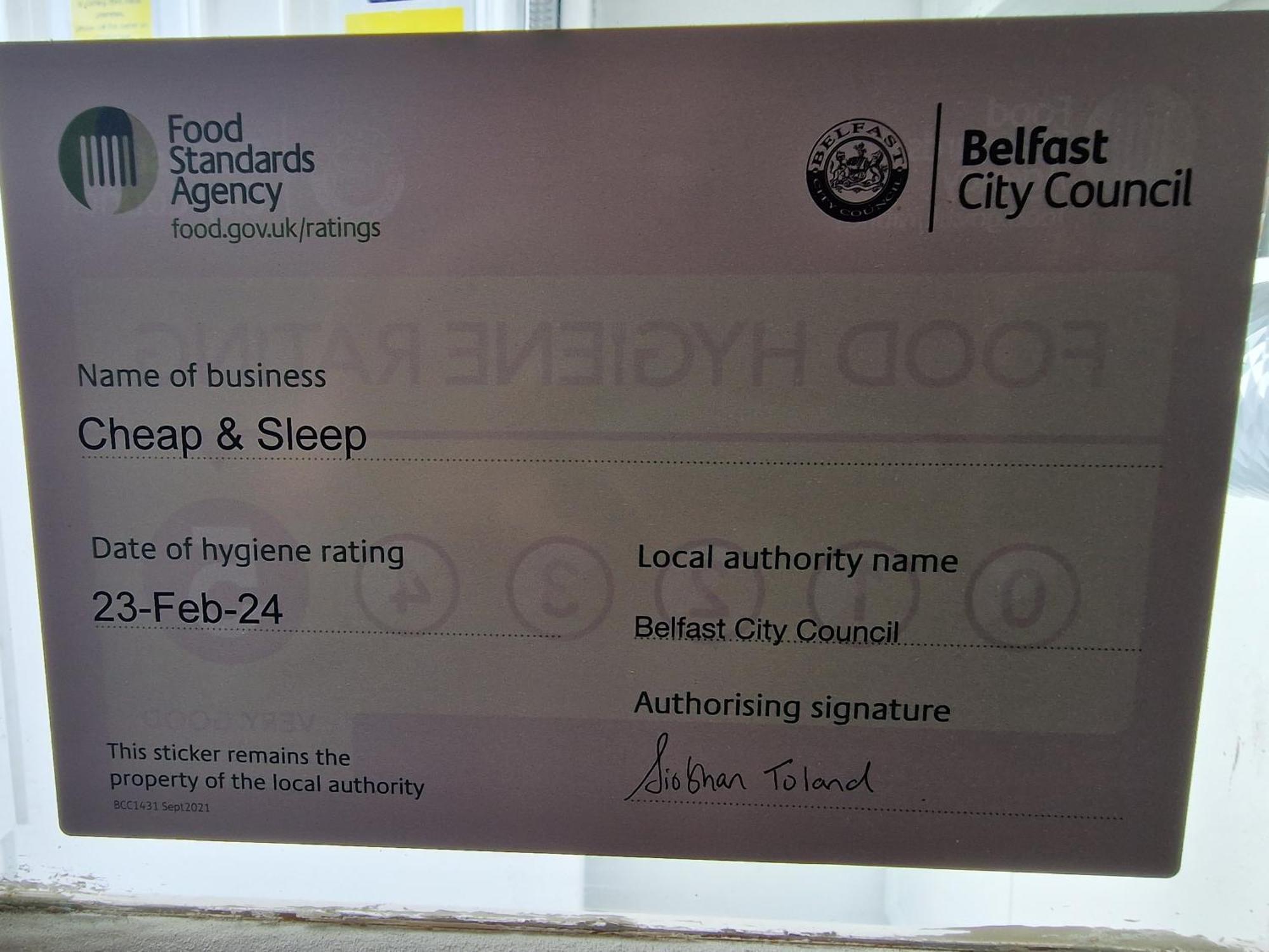 Aunty Katie'S House, Ni Tourist Board Certified & Located On The Main Oldpark Road To Belfast, With Free Continental Breakfast & Free Ultra Fast Sky Internet, Free Sky Sports & Free Sky Cinema, Self-Check In After 10Pm Gmt Vandrarhem Exteriör bild