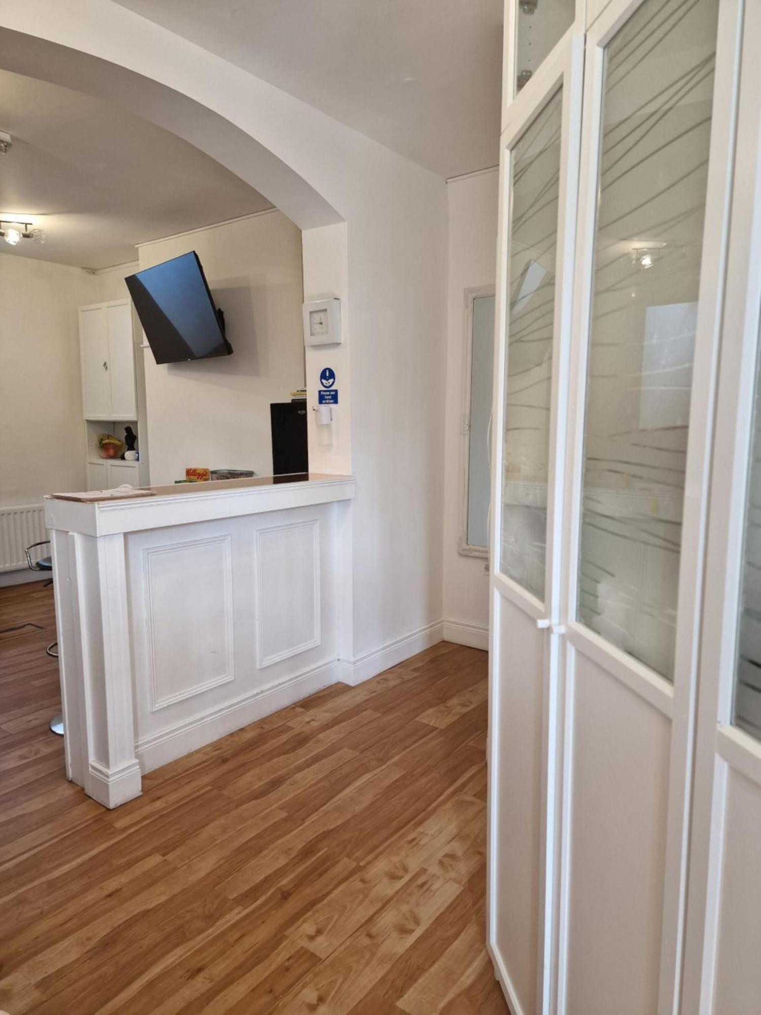 Aunty Katie'S House, Ni Tourist Board Certified & Located On The Main Oldpark Road To Belfast, With Free Continental Breakfast & Free Ultra Fast Sky Internet, Free Sky Sports & Free Sky Cinema, Self-Check In After 10Pm Gmt Vandrarhem Exteriör bild